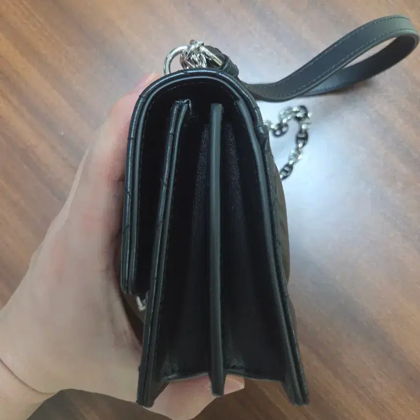 디올 카로백 미니 1회 착용 상품 사진 2