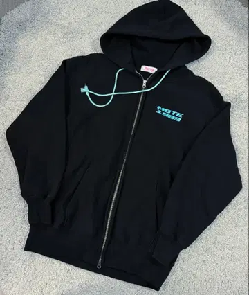 알이이도트 나카 리이사 RE. NYANPYON냥피온 후드티