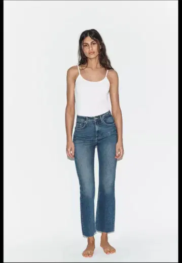 ZARA 크롭 기장 플레어 하이웨스트 데님 팬츠