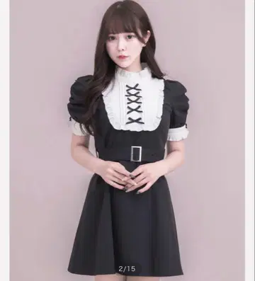pium 요크 프릴 벨트 반팔 원피스 블랙