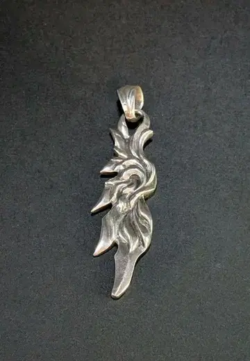 SILVER 페더 목걸이