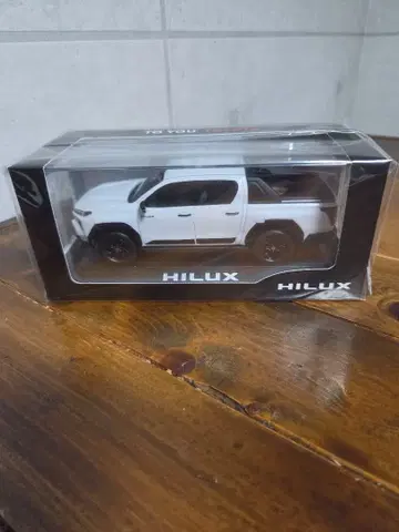 TOYOTA 신형 HILUX 미니카 플라티나 화이트 펄 마이카