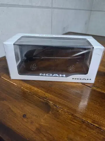 TOYOTA 신형 NOAH 미니카 뉴트럴 블랙