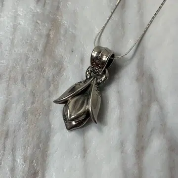 bloody mary mermaid fin silver pendant