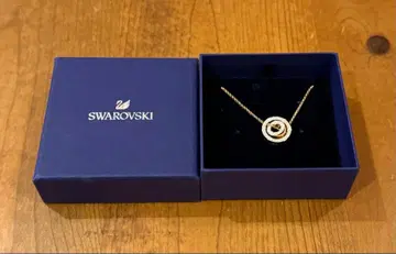 SWAROVSKI 목걸이 골드 컬러 서클 모티브