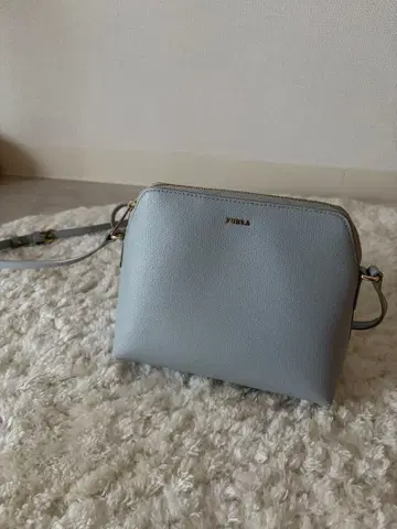 가격 인하! FURLA 숄더백 라이트 블루