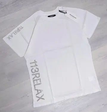새상품 XXL 사이즈 큐빅 로고 T셔츠 화이트 우노피우