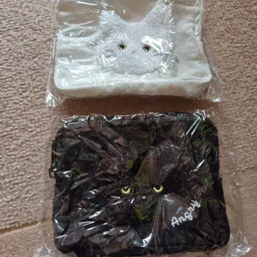 새상품 미개봉 가챠 고양이 자수 파우치 2종 세트 화이트 블랙