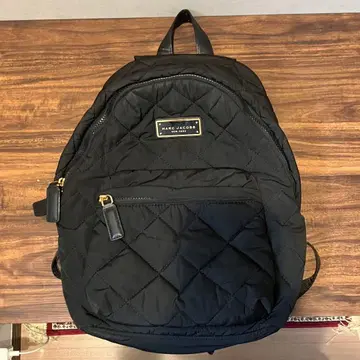 MARC JACOBS 퀼팅 백팩 블랙