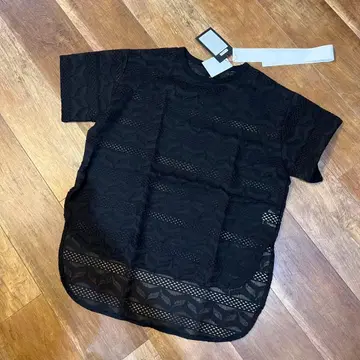 새상품 tranoi 레이스 반팔 T셔츠 블랙