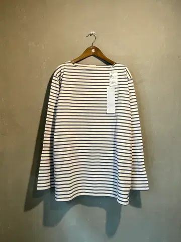 (새상품)코모리 보더티 2(XL)