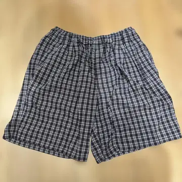 COMFORTABLE REASON 체크 무늬 숏팬츠