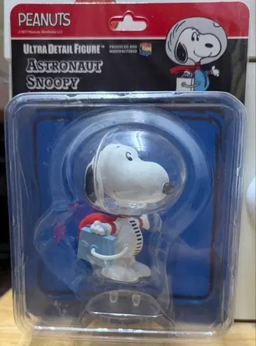 Medicom Toy UDF Astronaut Snoopy