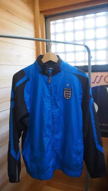 레어 잉글랜드 대표 UMBRO ENGLAND 나일론 자켓 블루