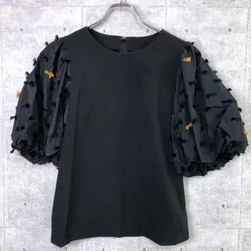 Maglie le cassetto 퍼프 슬리브 상의 티셔츠 블랙