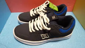 DC SHOES 스니커즈