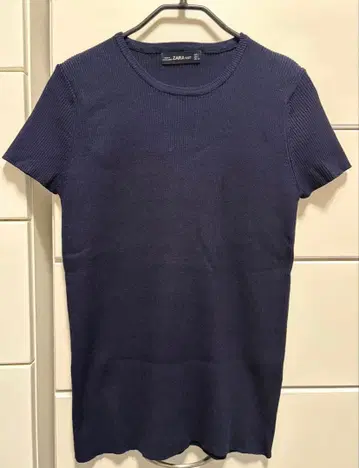 ZARA KNIT 네이비 리브 T