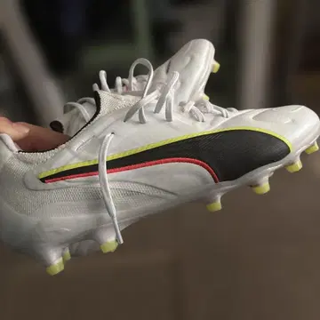 PUMA KING 축구 스파이크 화이트