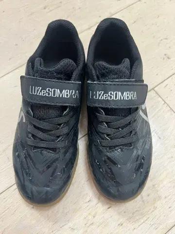 LUZ e SOMBRA 풋살화 블랙 19cm