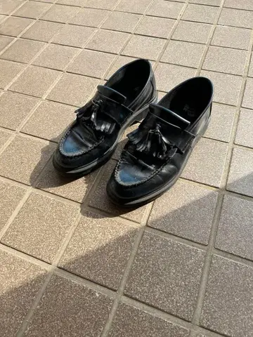 닥터 마틴스 아드리안 태슬 로퍼 네이비