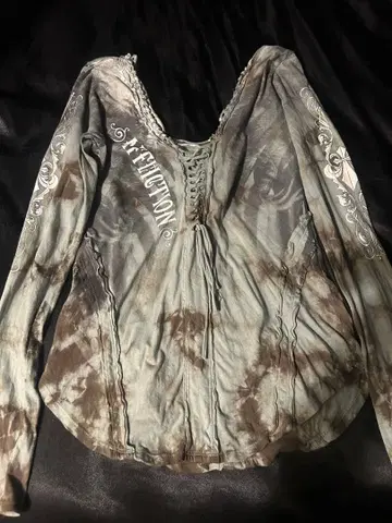 Affliction 긴팔 티셔츠 레이스업