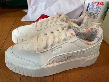 PUMA 칼리나 미아 플라워 스니커즈 23.5cm