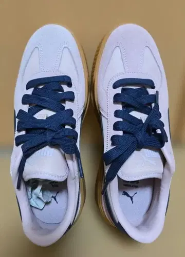 카르멘 티 투 에스 PUMA 통굽 스니커즈
