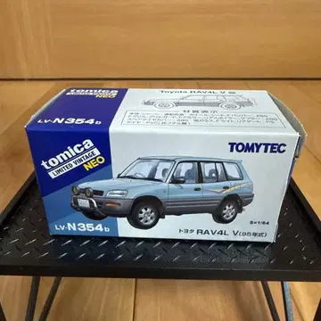 토미카 리미티드 빈티지 네오 도요타 RAV4 L V