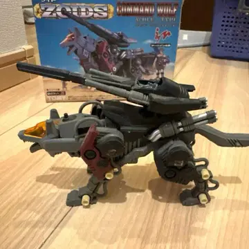 조이드 코만도 울프 024 TOMY 아바인 사양