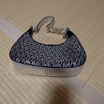 Michael Kors MK 로고 큐빅 숄더백