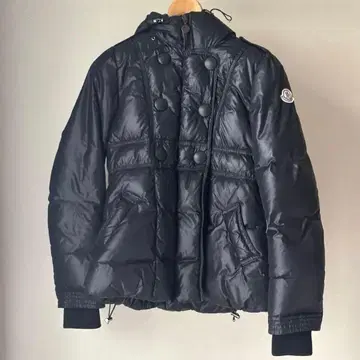 MONCLER 블랙 다운 자켓 여성용 FW AMANDINE