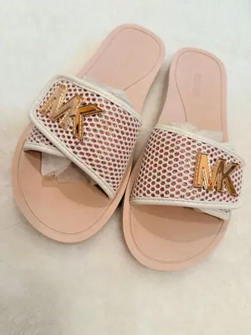 MICHAEL KORS 샌들 핑크 골드 MK 로고.