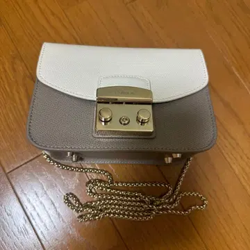 정품 FURLA 훌라 메트로폴리스 숄더백
