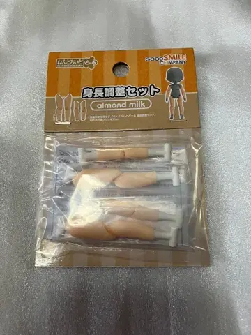 넨도로이드돌 신장 조정 세트 (almond milk)