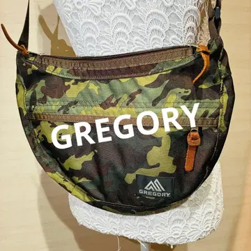 미사용급 GREGORY 그레고리 새첼 대용량 바디백 카모플라쥬