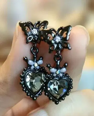 ANNA SUI 귀걸이