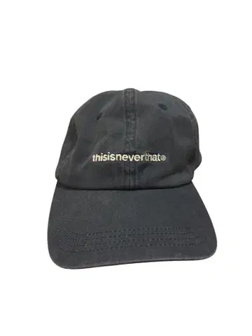 thisisneverthat 로고 캡