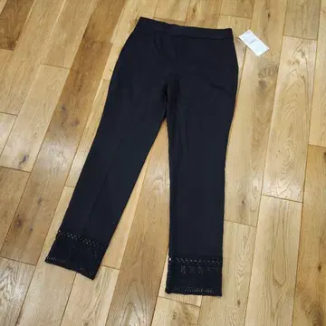 새상품 ZARA BASIC 블랙 팬츠 XS 사이즈 레이스 장식