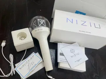 NiziU OFFICIAL LIGHT STICK 응원봉