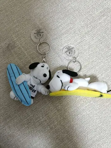 Snoopy's Surf Shop 키링 2세트