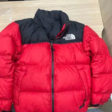 THE NORTH FACE 눕시 다운 자켓 레드 블랙