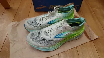 BROOKS Hyperion Elite 러닝화