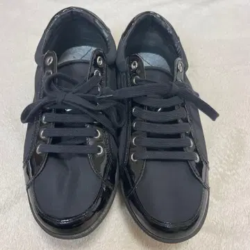 BKR 다이어트 스니커즈 24cm 블랙 에나멜 몸통 트레이닝 하자품