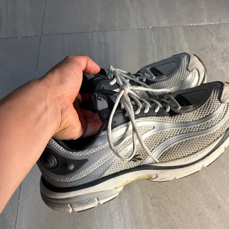 리복 펌프 운동화 280