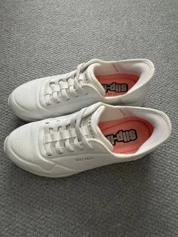 SKECHERS Slip-ins 화이트 스니커즈 1회 착용 주말 세일
