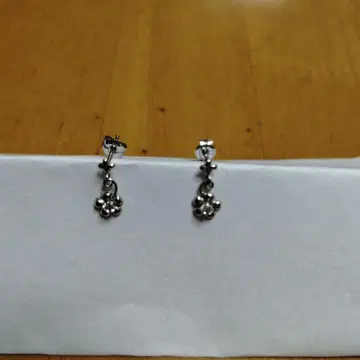 k14wg 플라워 모티브 스윙 귀걸이 양쪽용