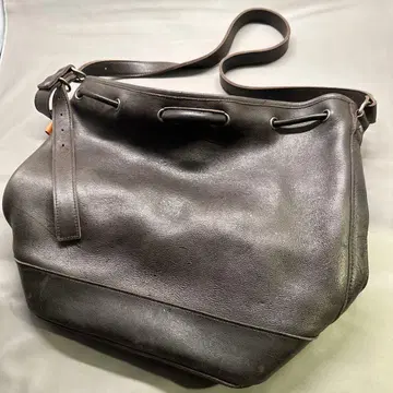 Hender Scheme KUDU 가죽 복조리형 숄더백 블랙