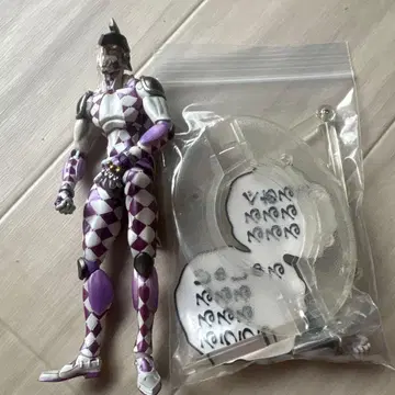 초상가동 죠죠 퍼플 헤이즈 피규어