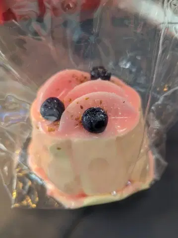 [가격 인하 중!] 수분감 스퀴즈 복숭아와 블루베리 푸딩