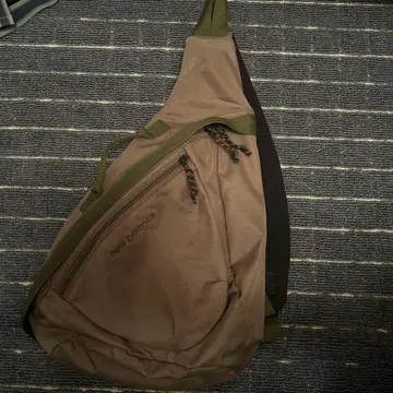뉴발란스 원 숄더백